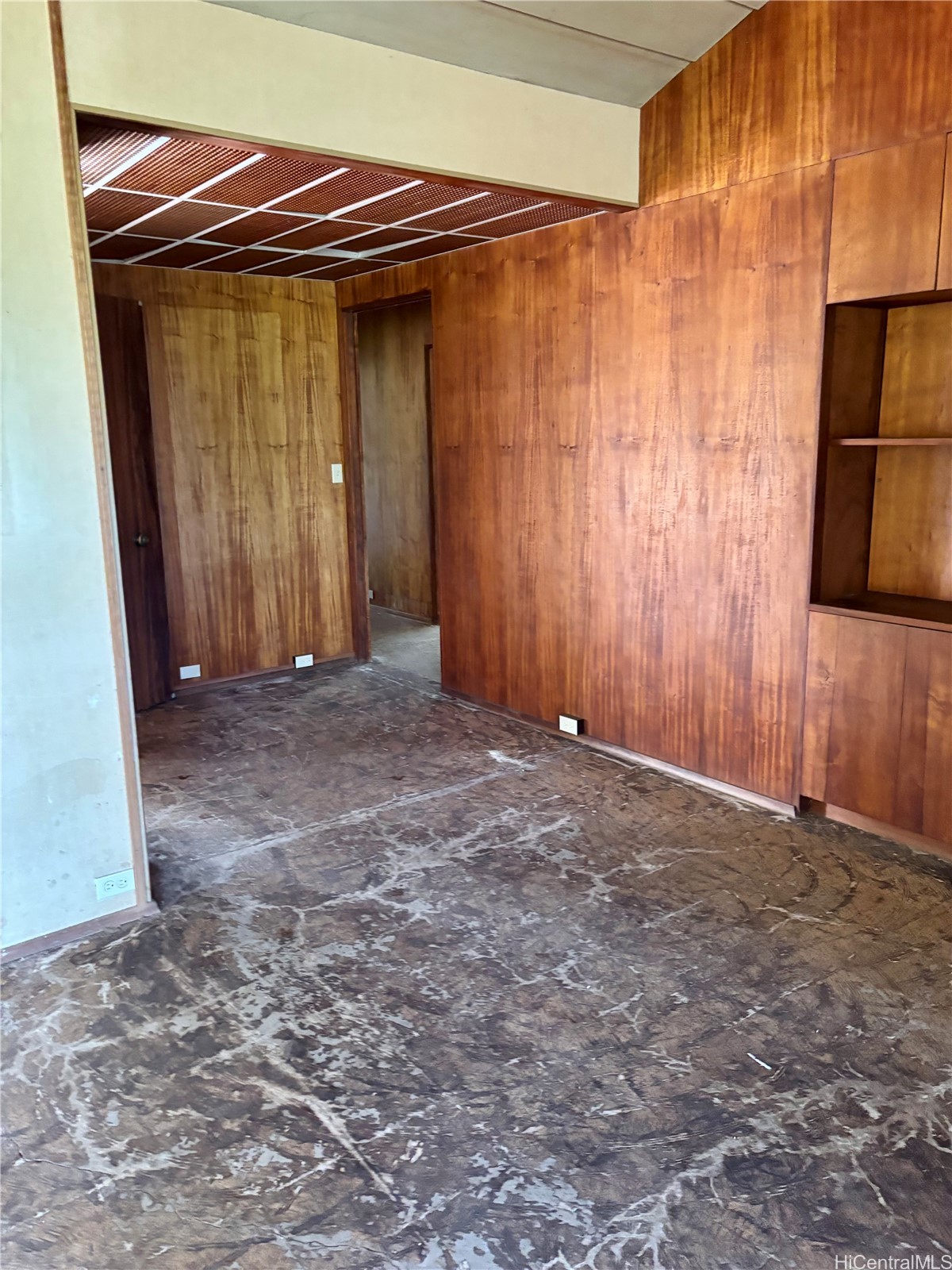 633 Hakaka Place Property Photo 5