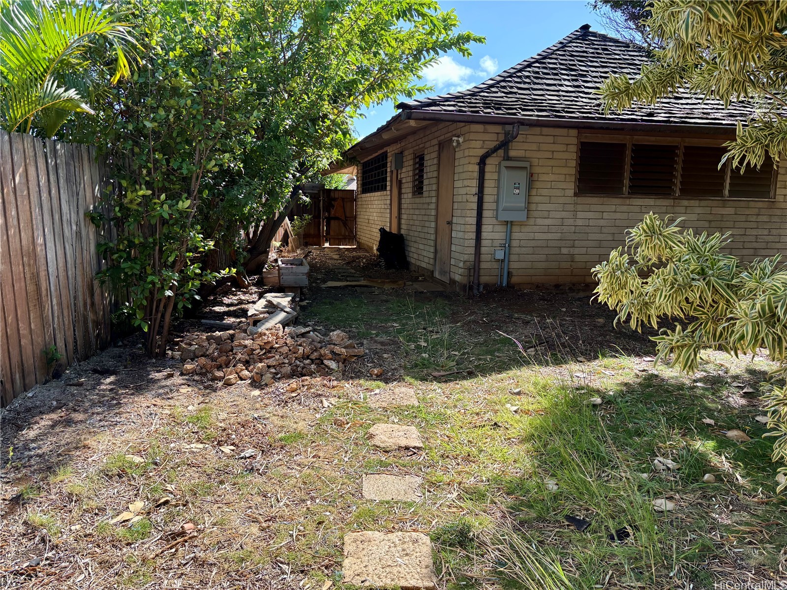 633 Hakaka Place Property Photo 17