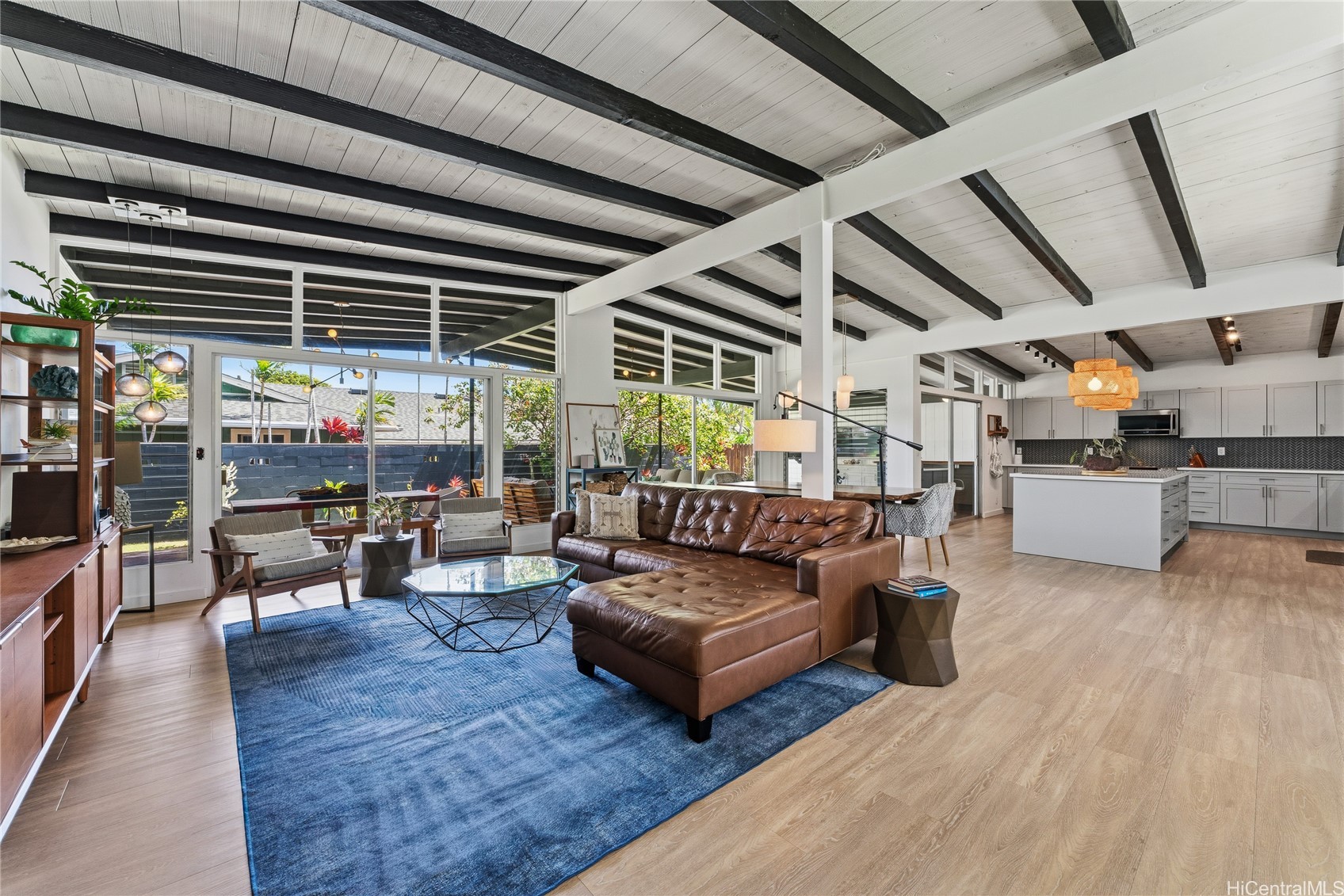 6085 Manukapu Place Property Photo 2