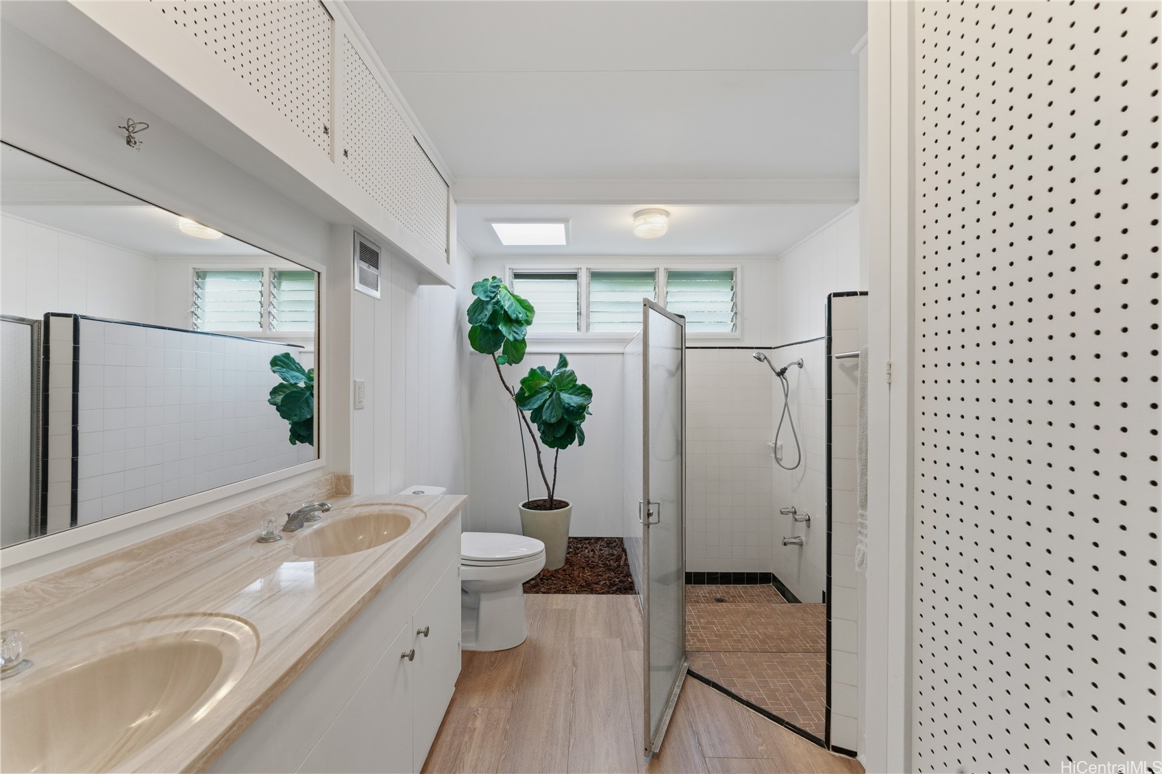 6085 Manukapu Place Property Photo 12