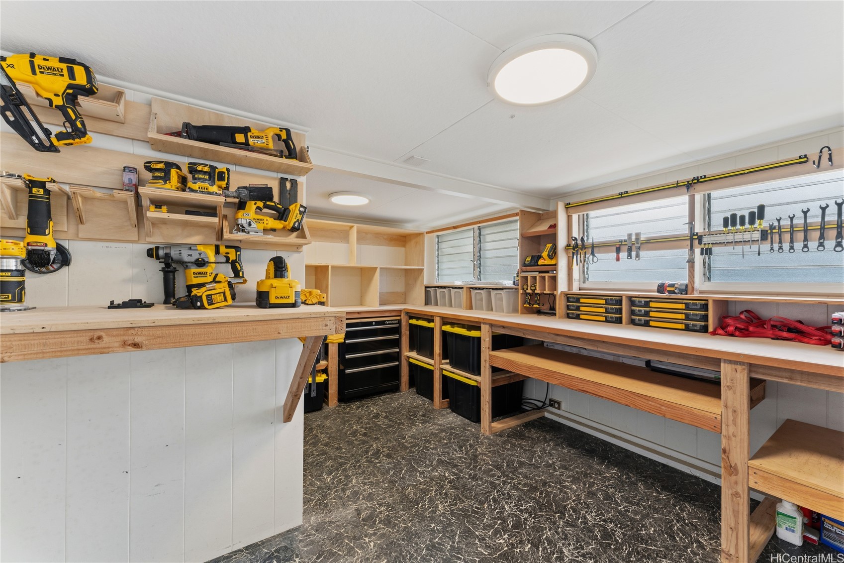 6085 Manukapu Place Property Photo 15
