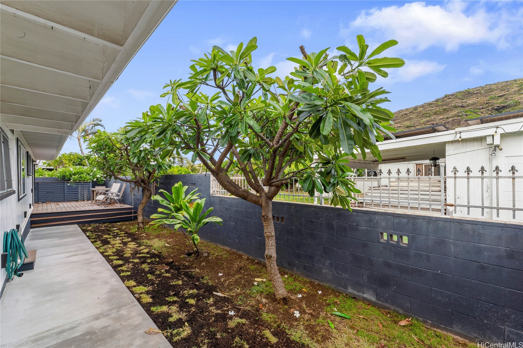 6085 Manukapu Place Property Photo 17