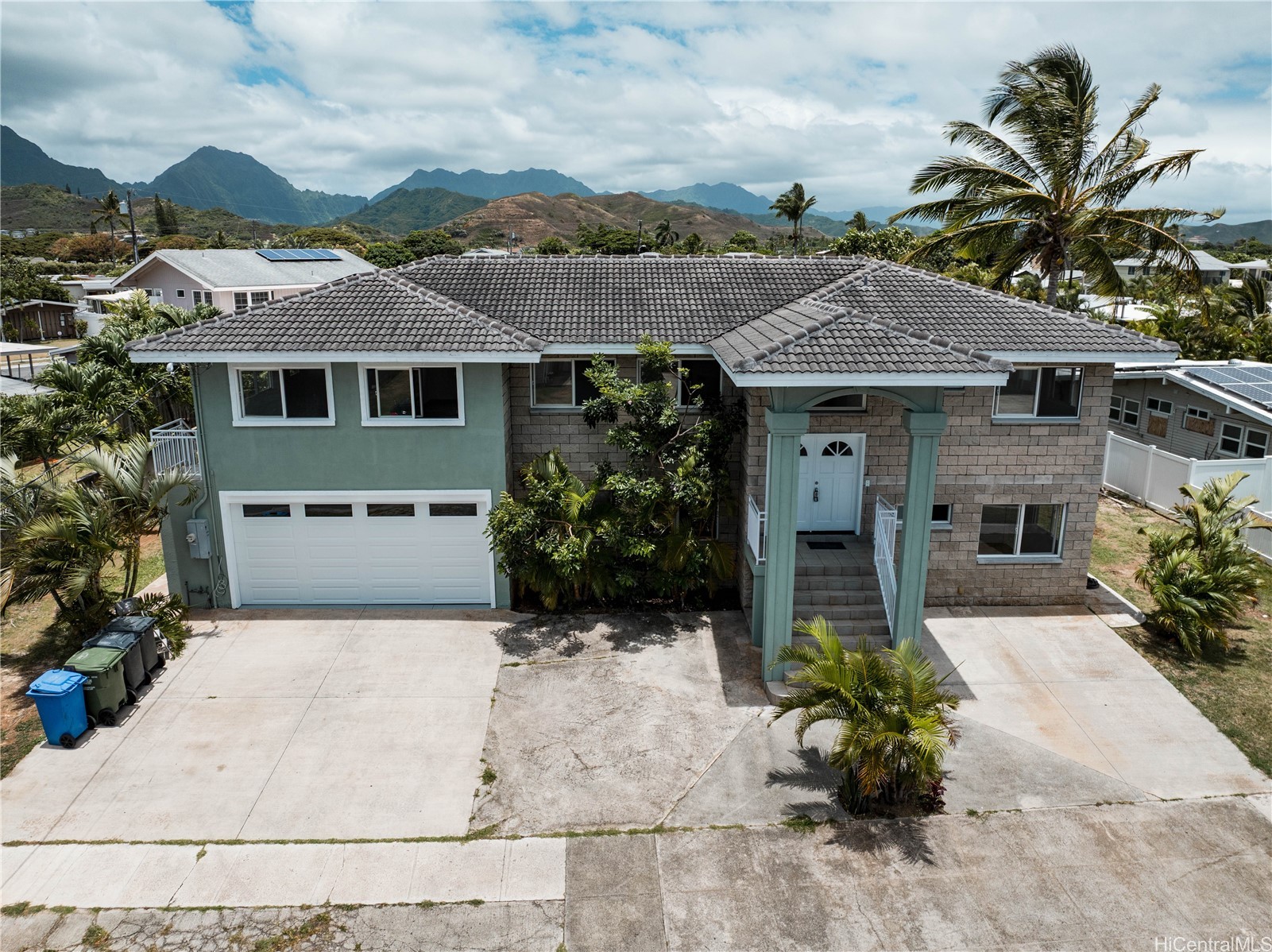 646 Wanaao Road Property Photo 1