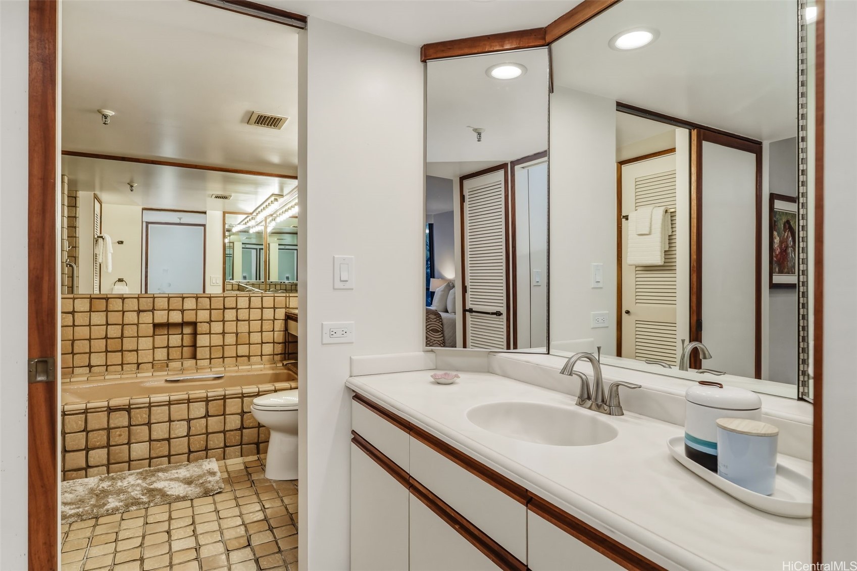 1525 Wilder Avenue 207 Property Photo 23