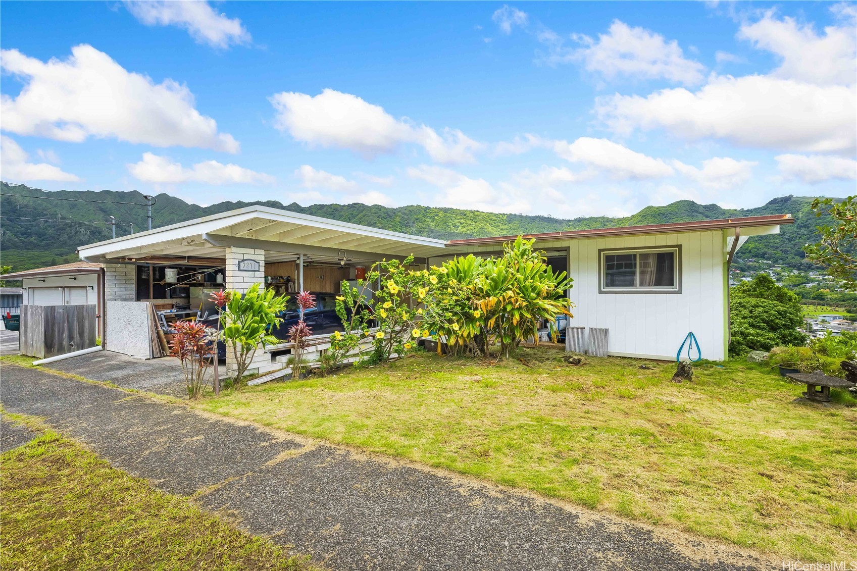 3371 Oahu Avenue Property Photo 1