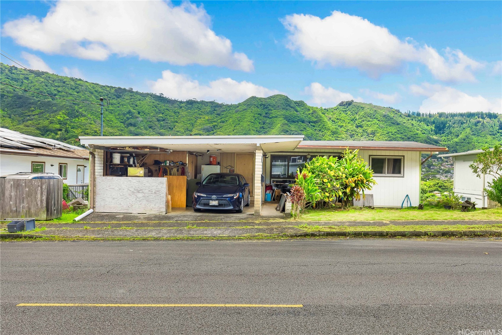 3371 Oahu Avenue Property Photo 2