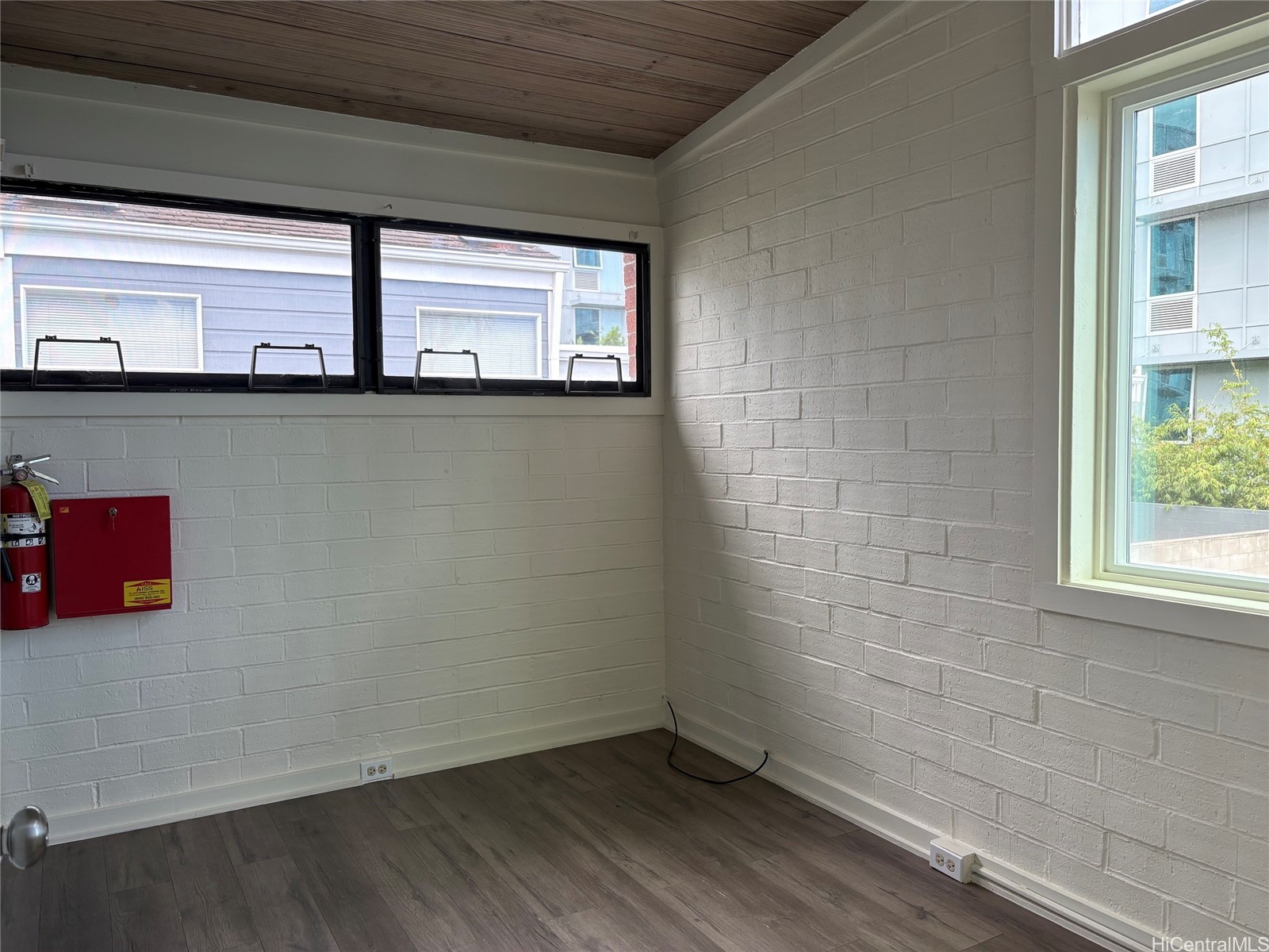 2331 Seaview Avenue Property Photo 11