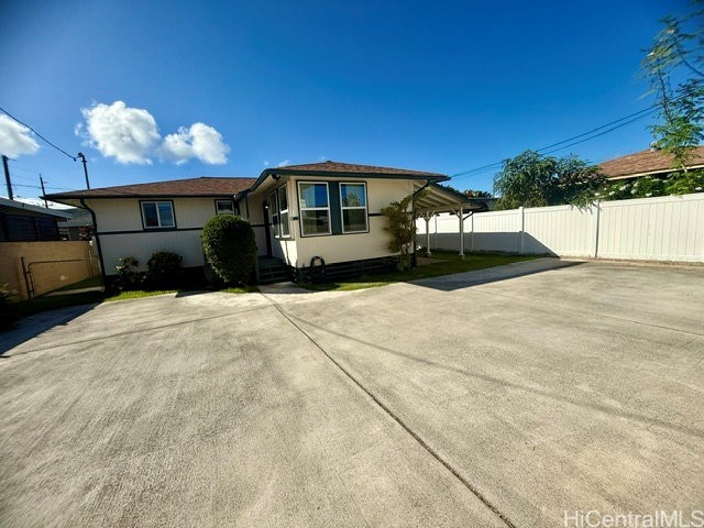 650 Oneawa Street A Property Photo 11