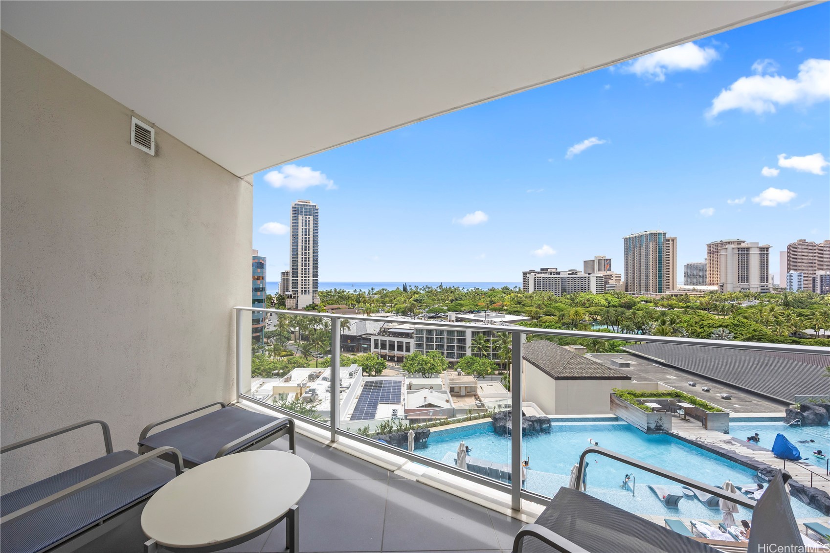 2139 Kuhio Avenue 1107 Property Photo 4