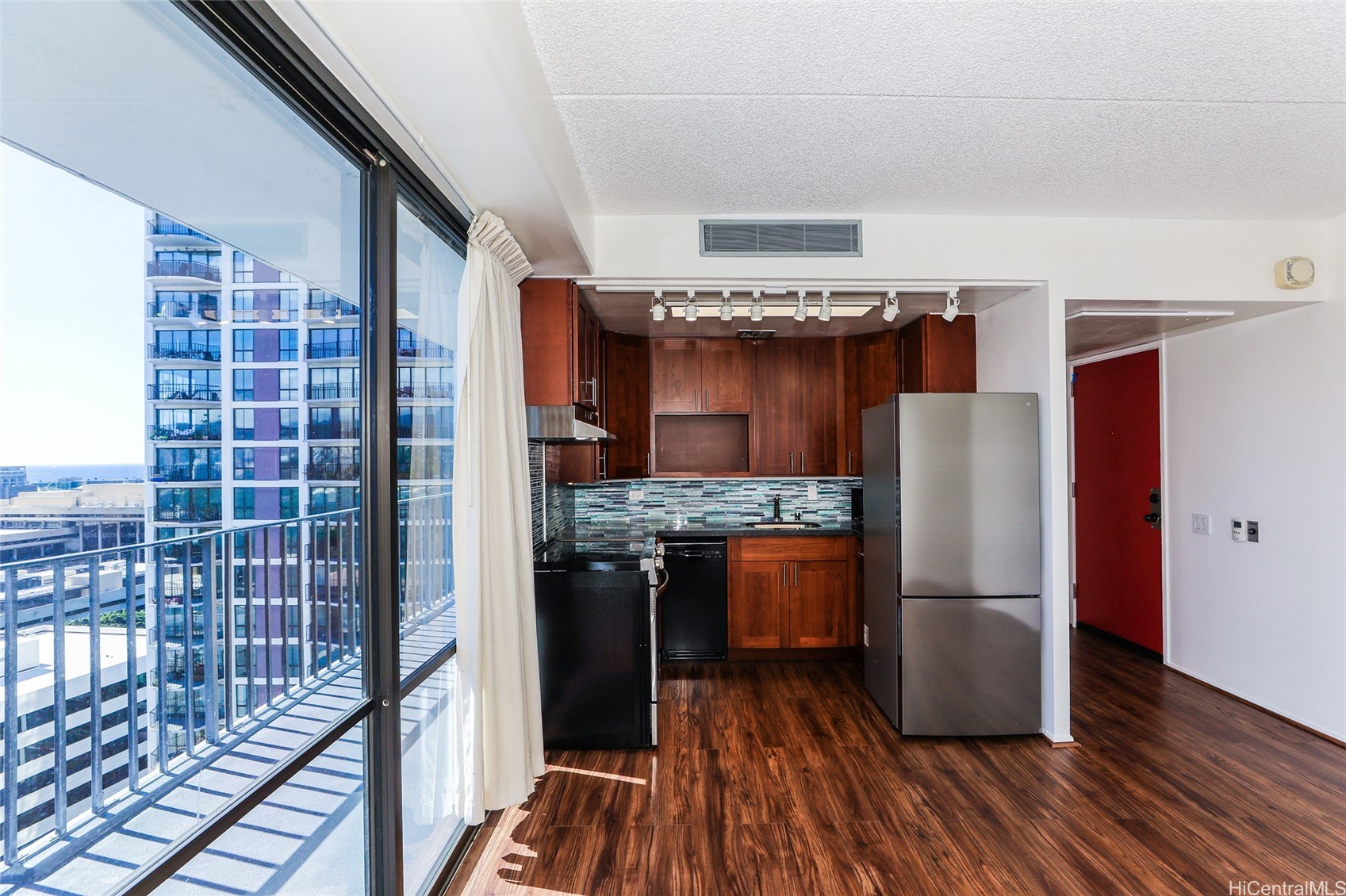 225 Queen Street 20d Property Photo 10