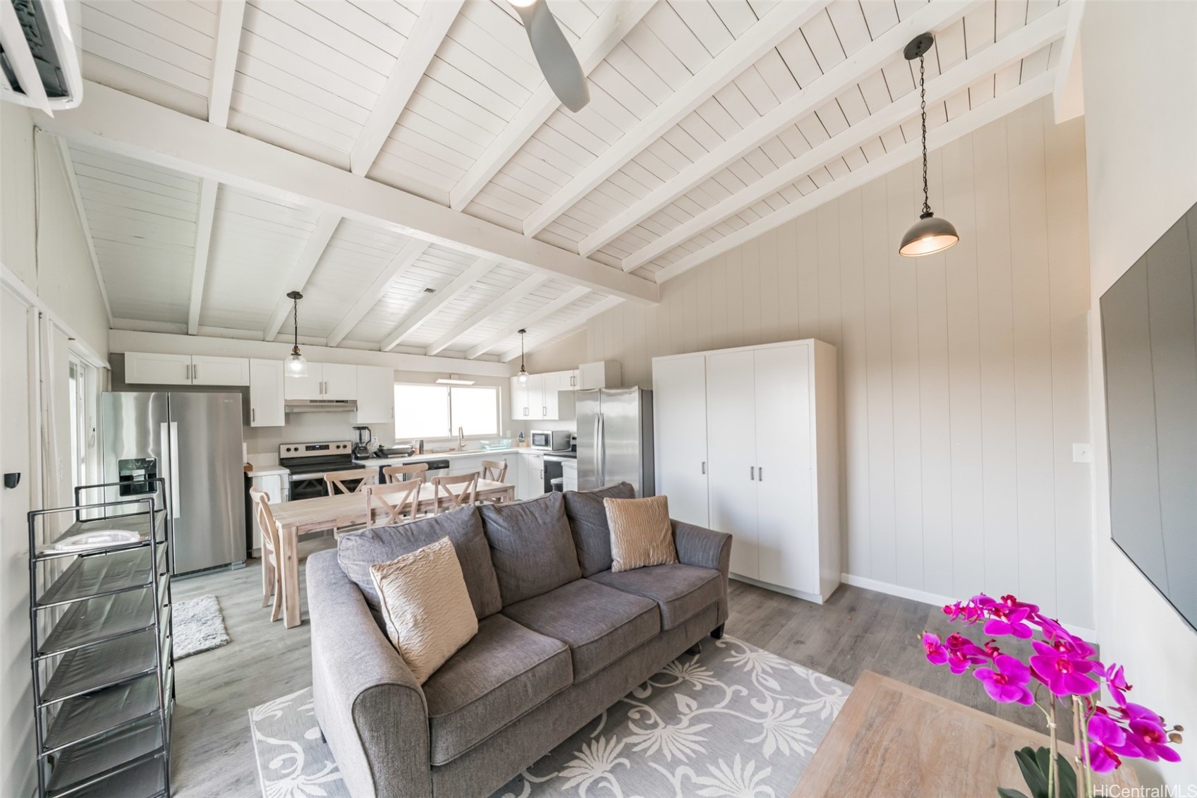 4576 Kalanianaole Highway Property Photo 3