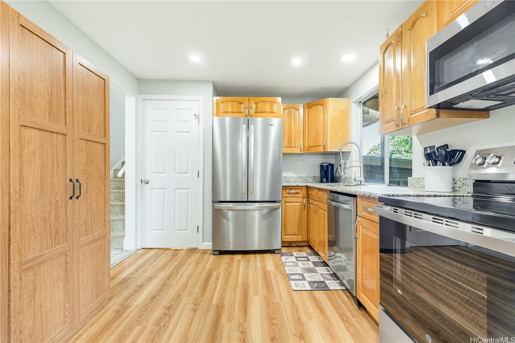 202614322 Property Photo 1