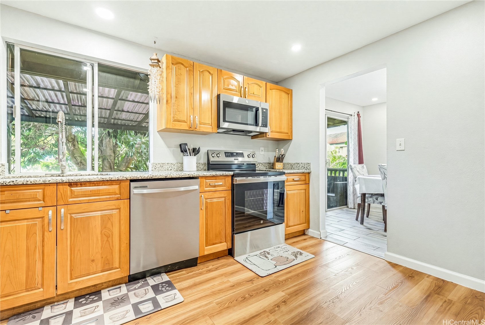202614322 Property Photo 2