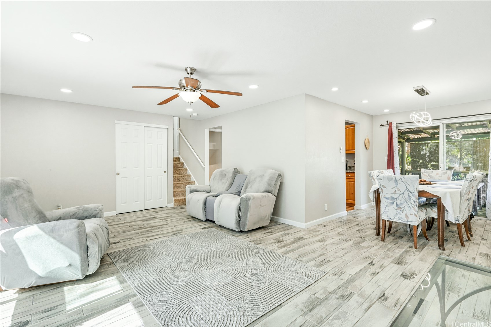 202614322 Property Photo 3