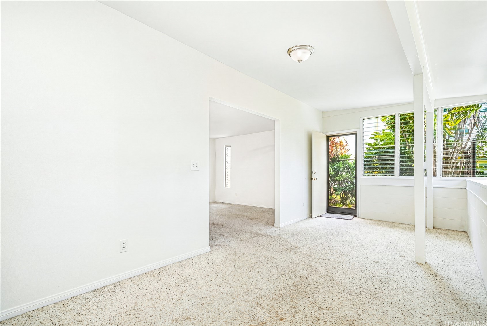 202614322 Property Photo 8