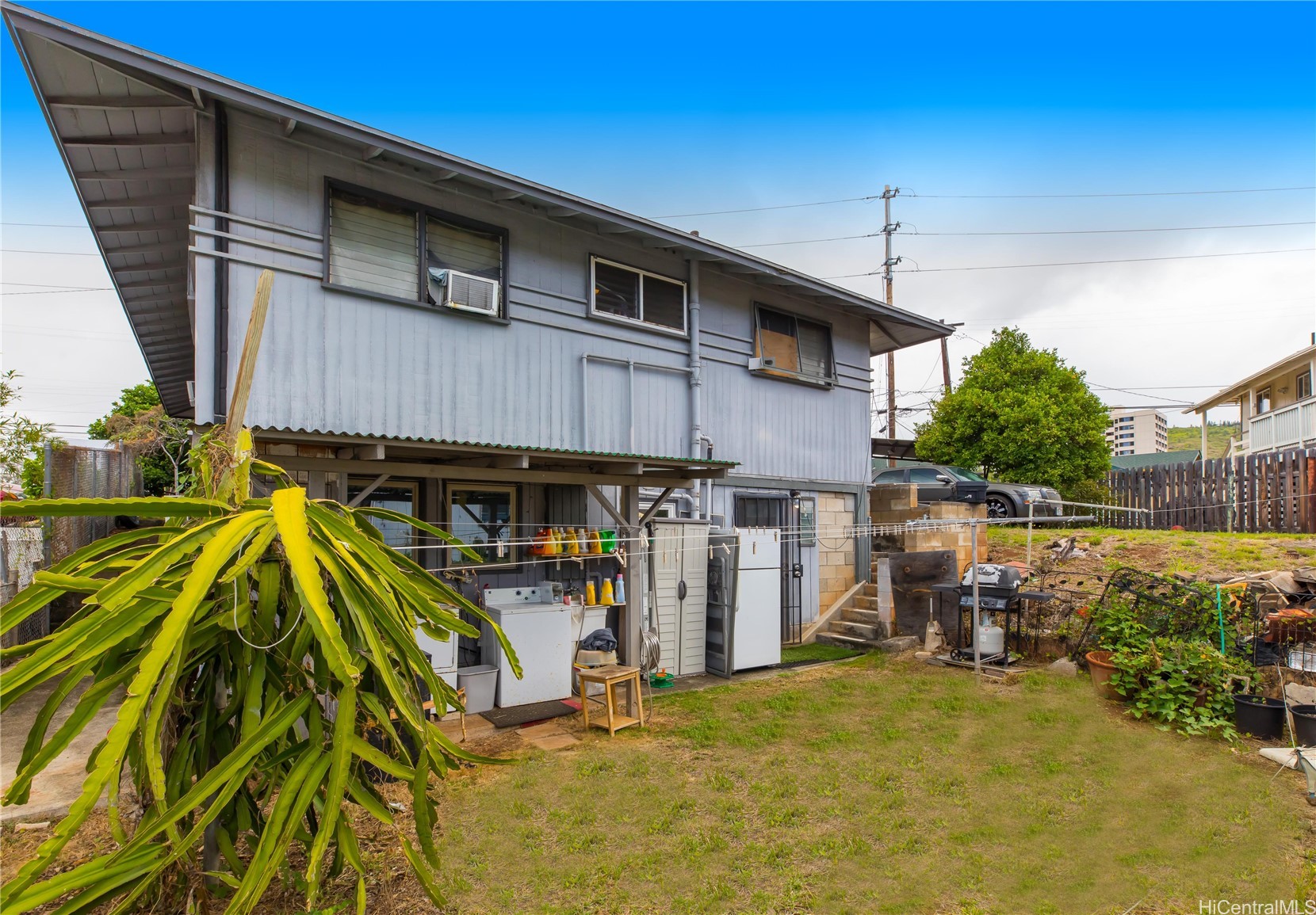 2805 Waialae Avenue Property Photo 2