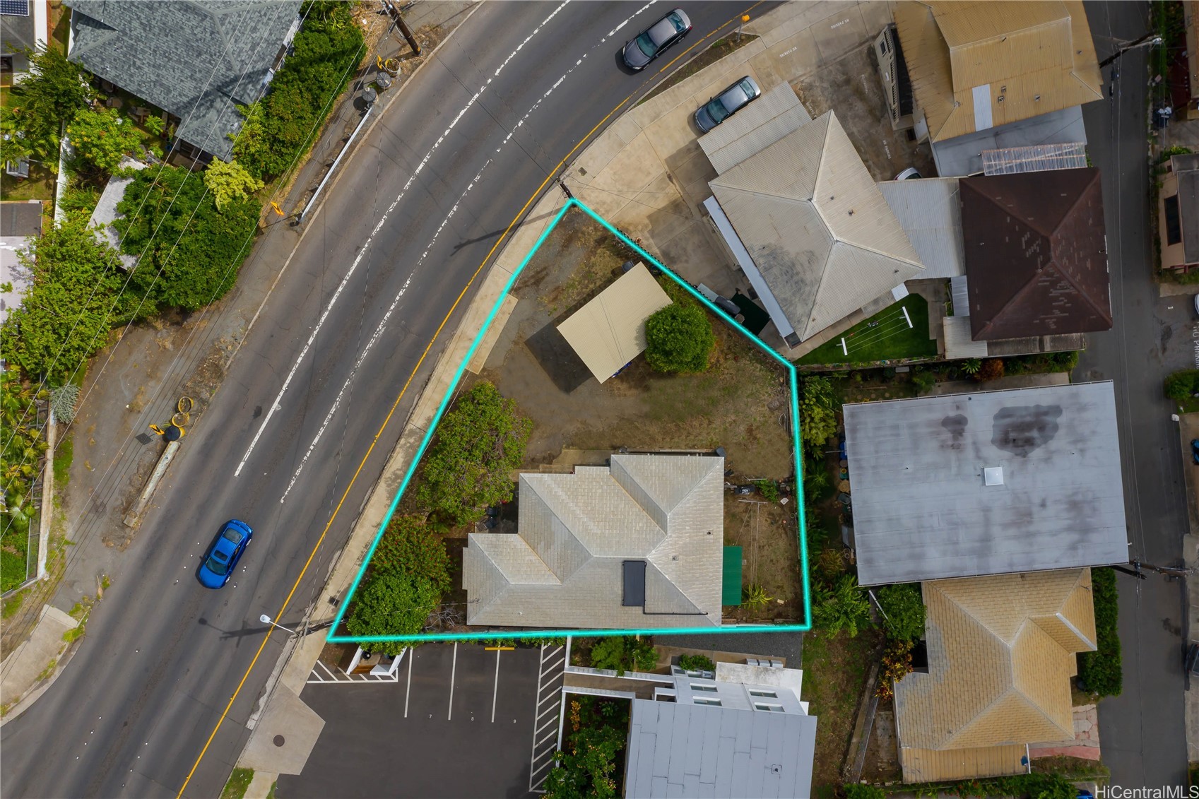 2805 Waialae Avenue Property Photo 9