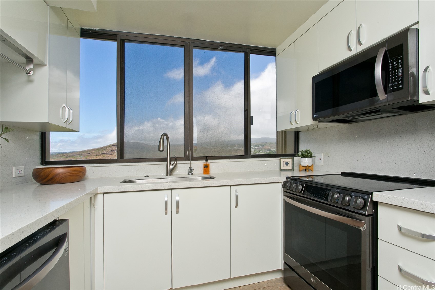 3050 Ala Poha Place 18w Property Photo 10