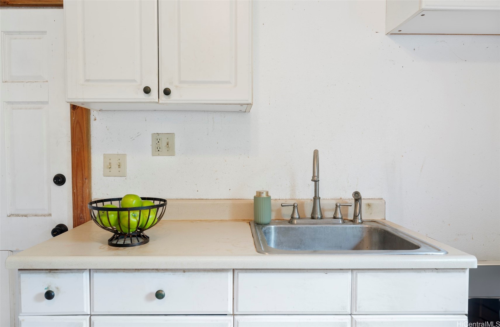 219 Momi Place A Property Photo 9