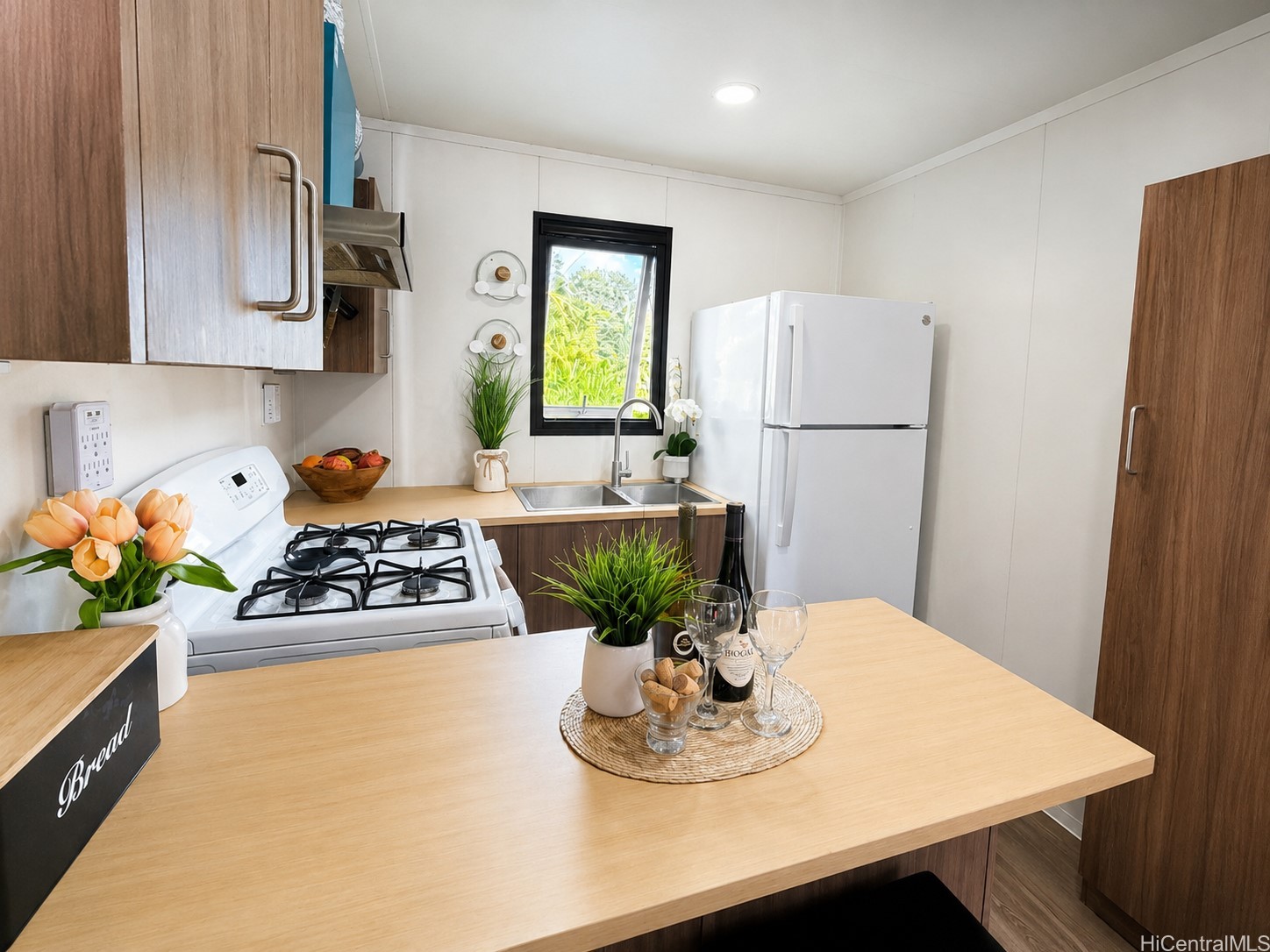 15-1709 Akeakamai Loop Property Photo 8