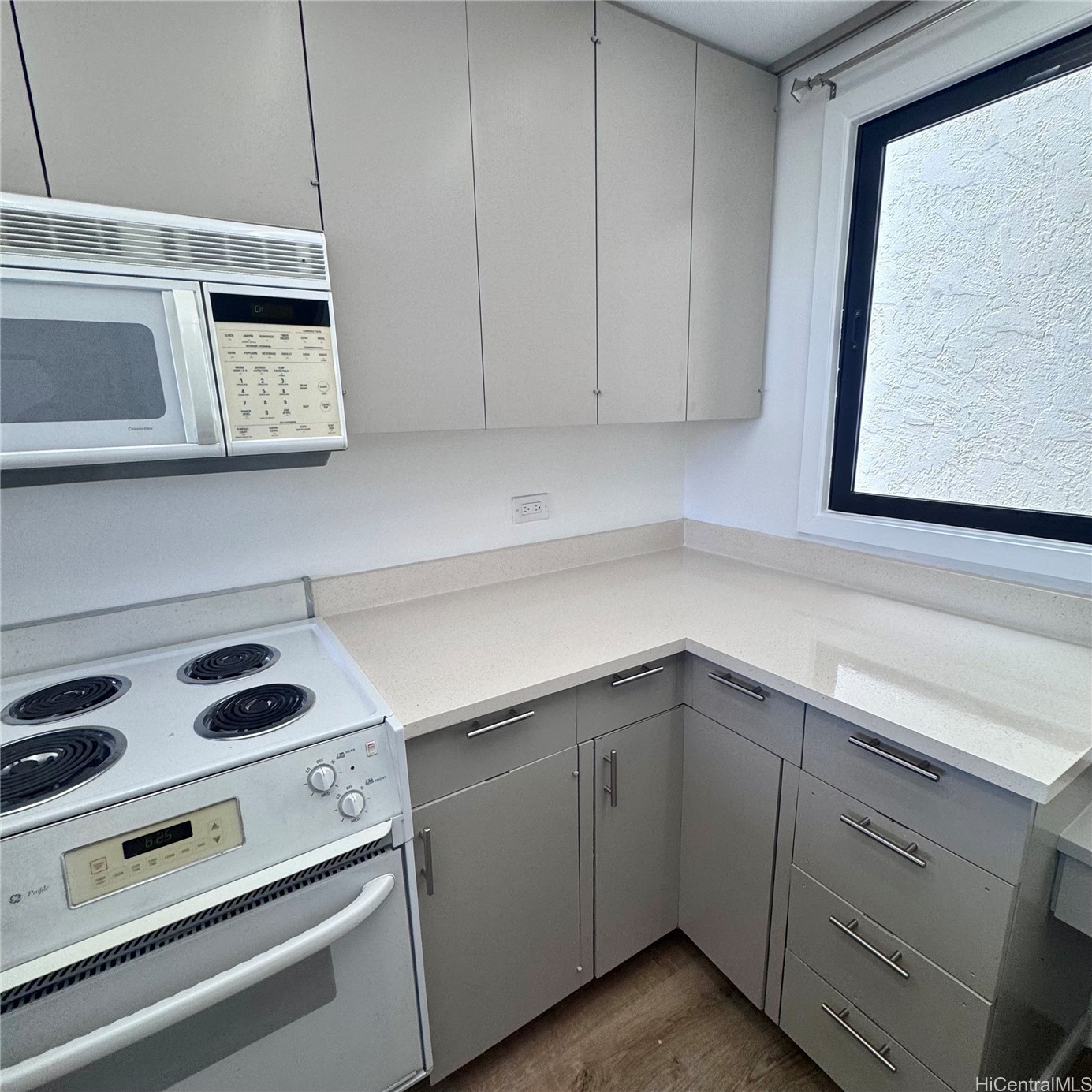 500 Lunalilo Home Road 34f Property Photo 4