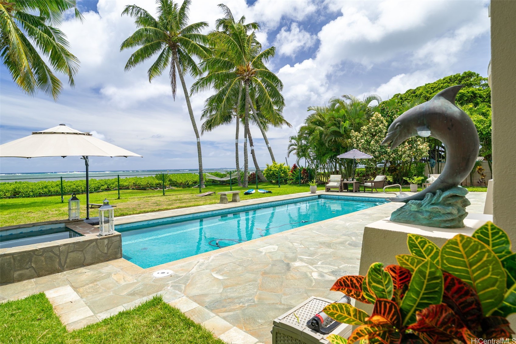 5599 Kalanianaole Highway Property Photo 1