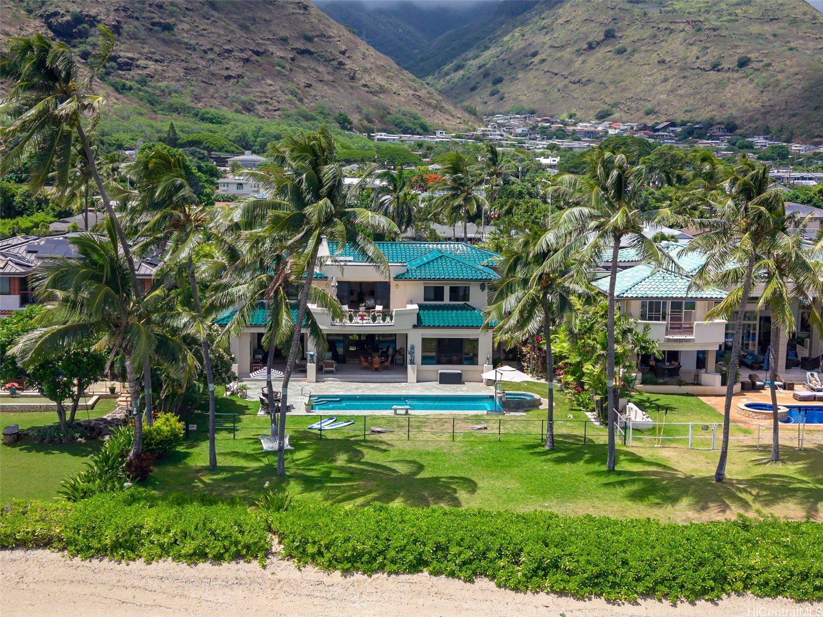 5599 Kalanianaole Highway Property Photo 3