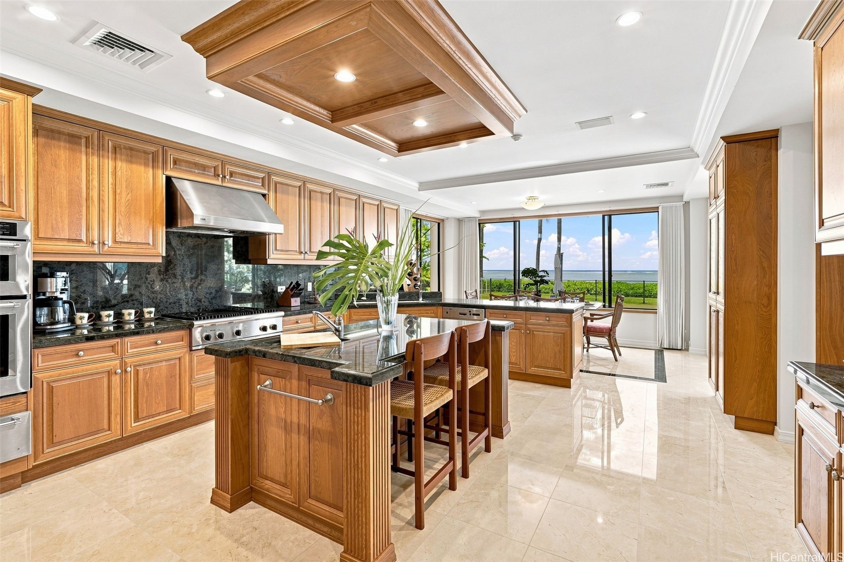5599 Kalanianaole Highway Property Photo 10