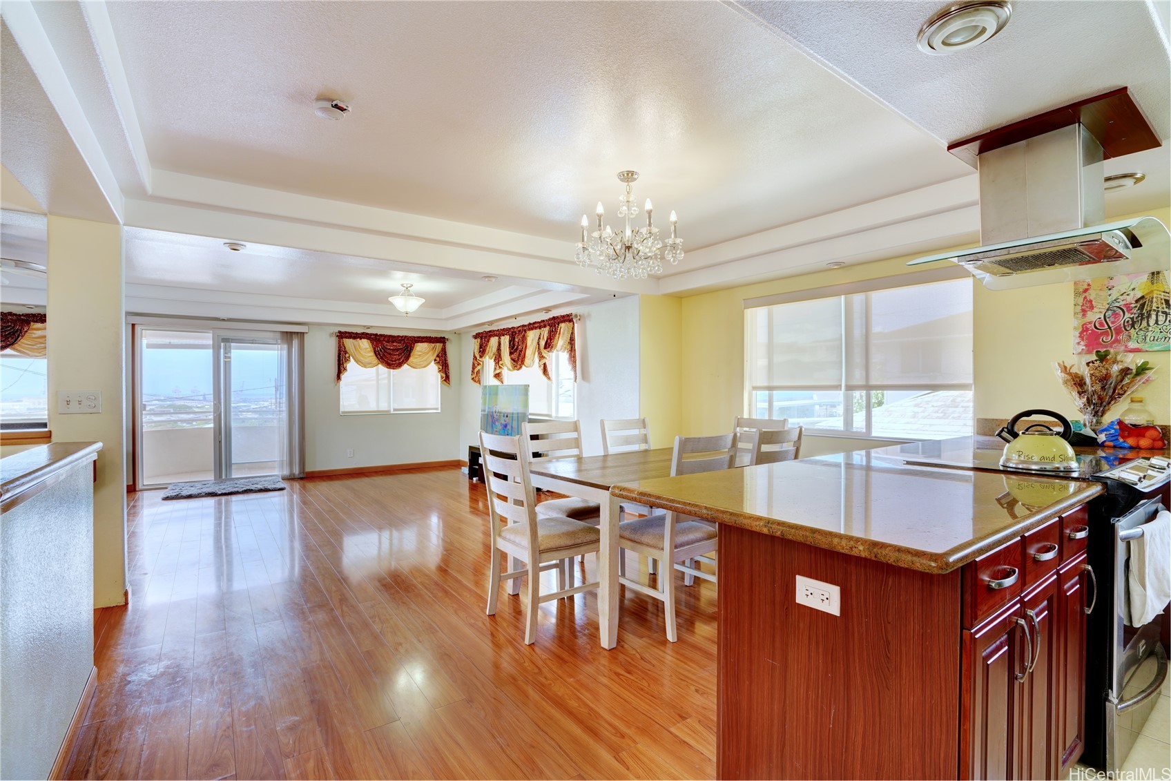 920 Laki Road Property Photo 7