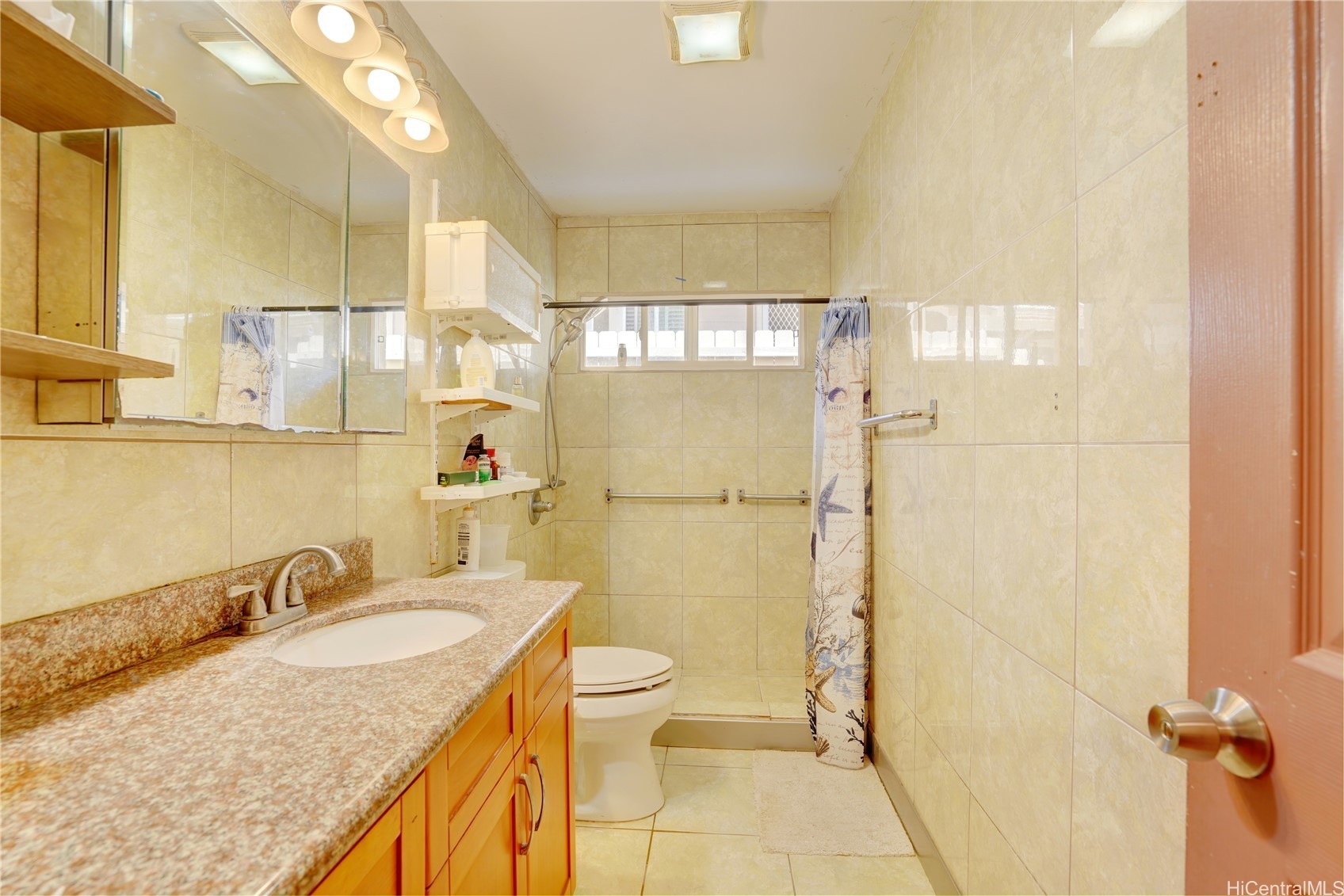 920 Laki Road Property Photo 13