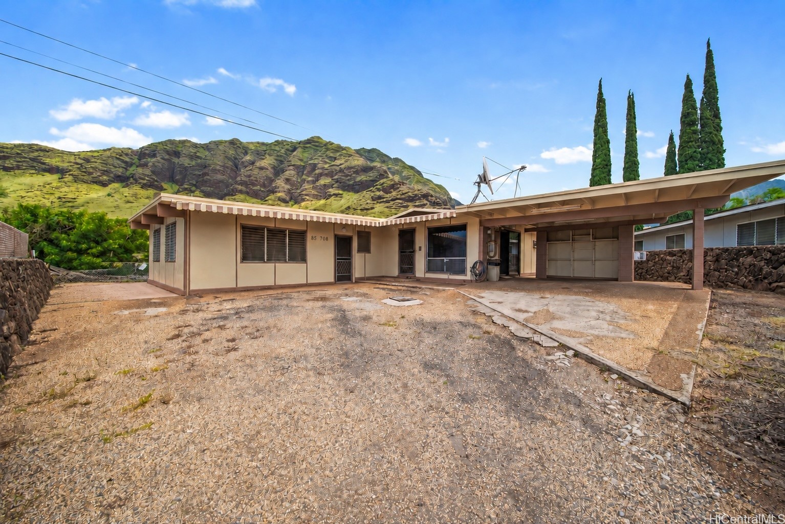 85-708 Piliuka Place Property Photo 1