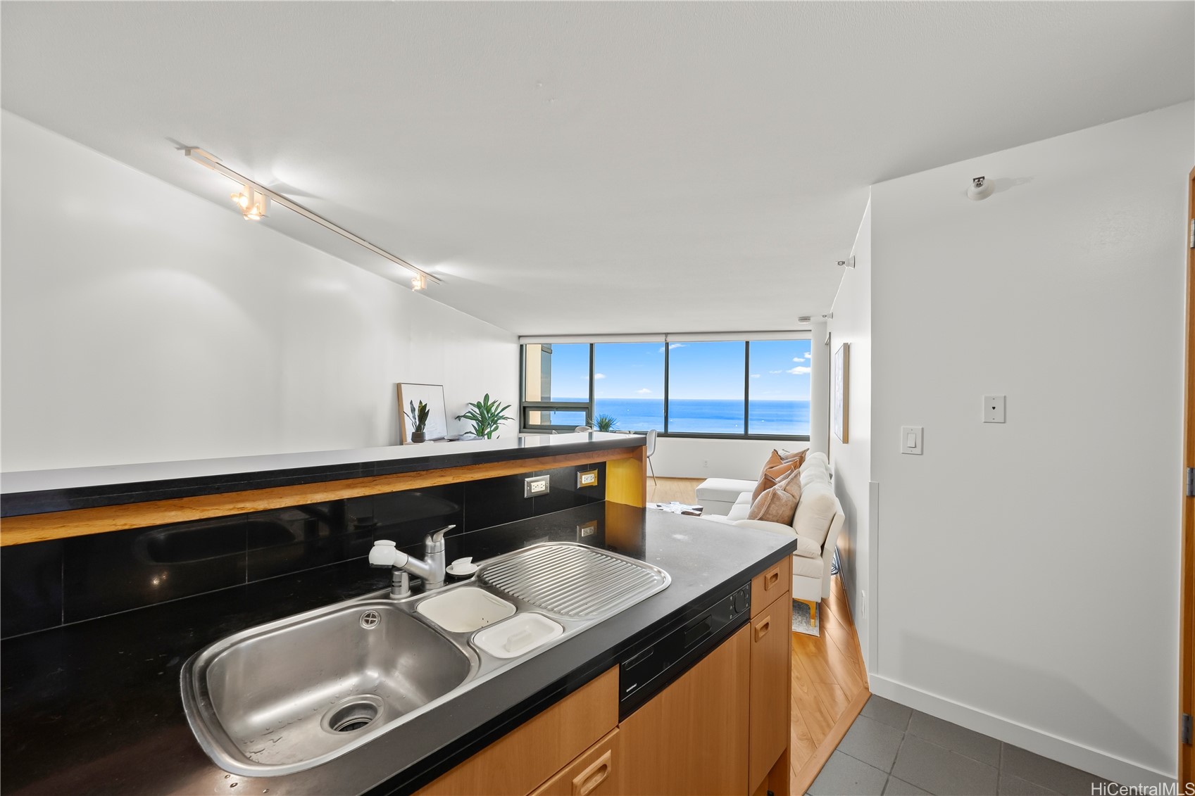 1330 Ala Moana Boulevard 4002 Property Photo 10