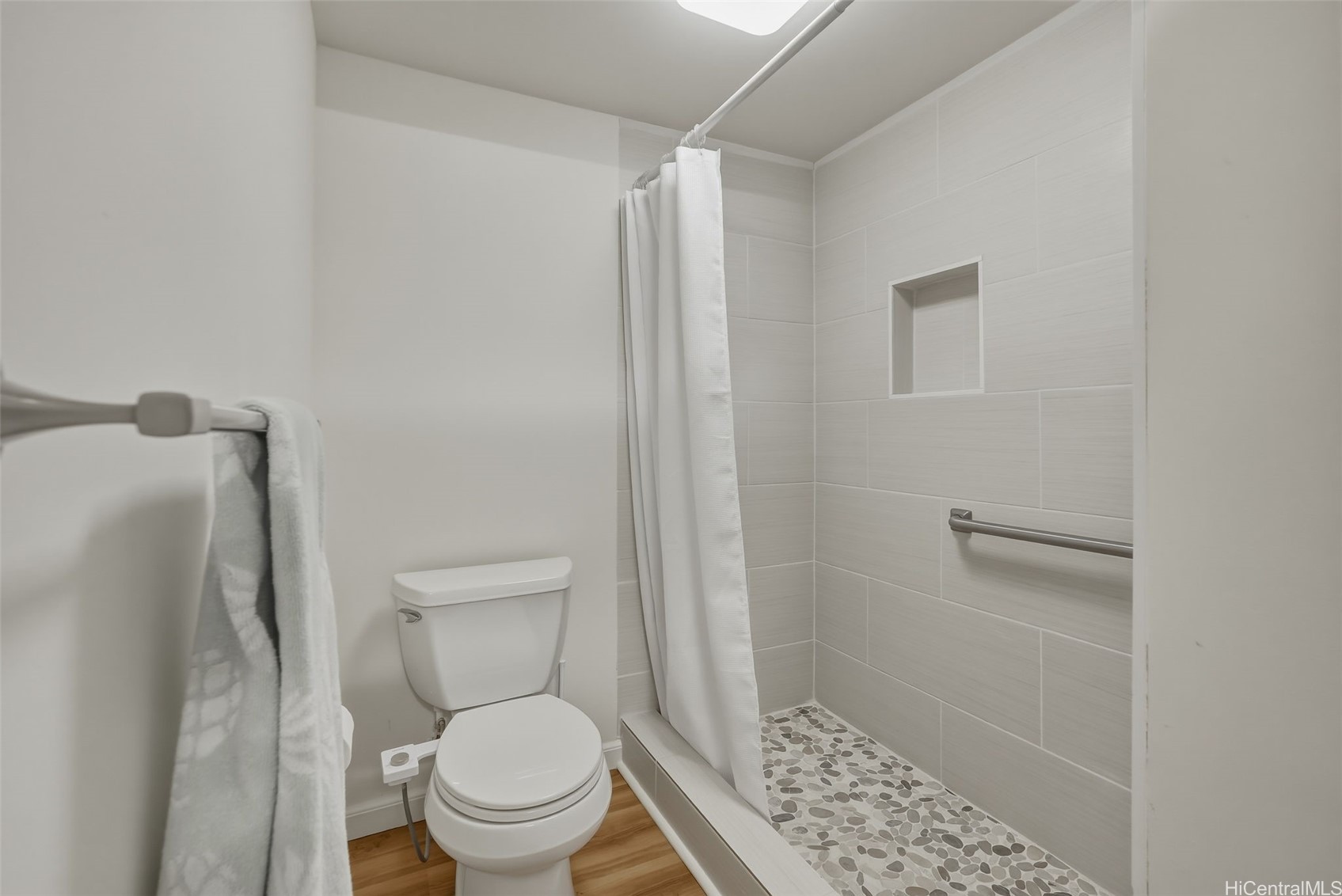 322 Aoloa Street Ph8 Property Photo 14
