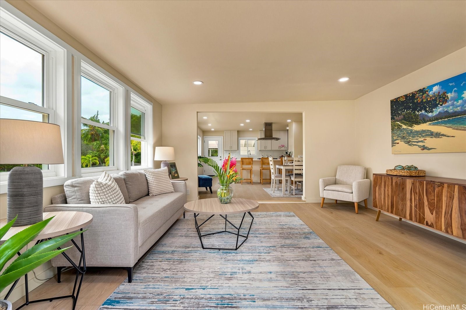 679 Kihapai Street D Property Photo 1