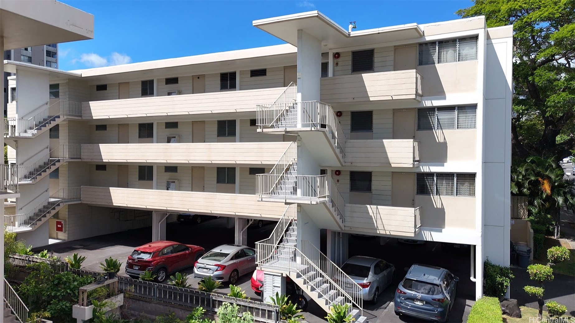 1830 Punahou Street Property Photo 3