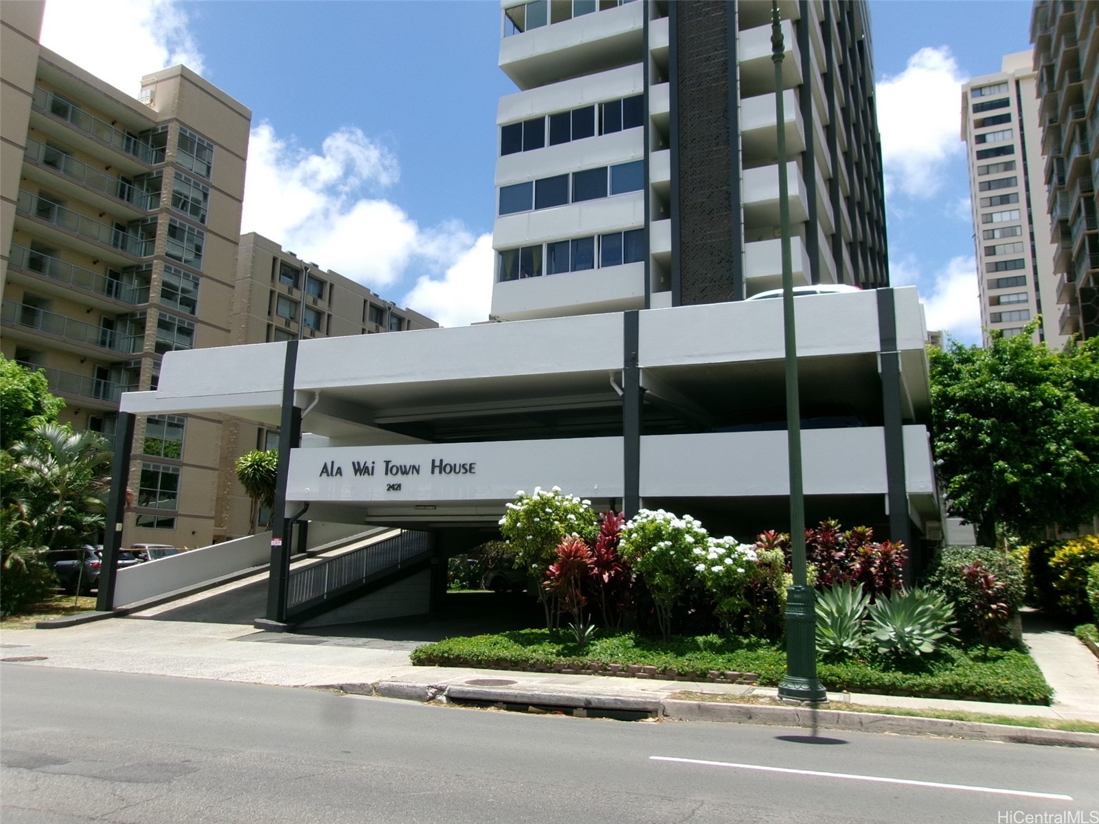 2421 Ala Wai Boulevard 803 Property Photo 1