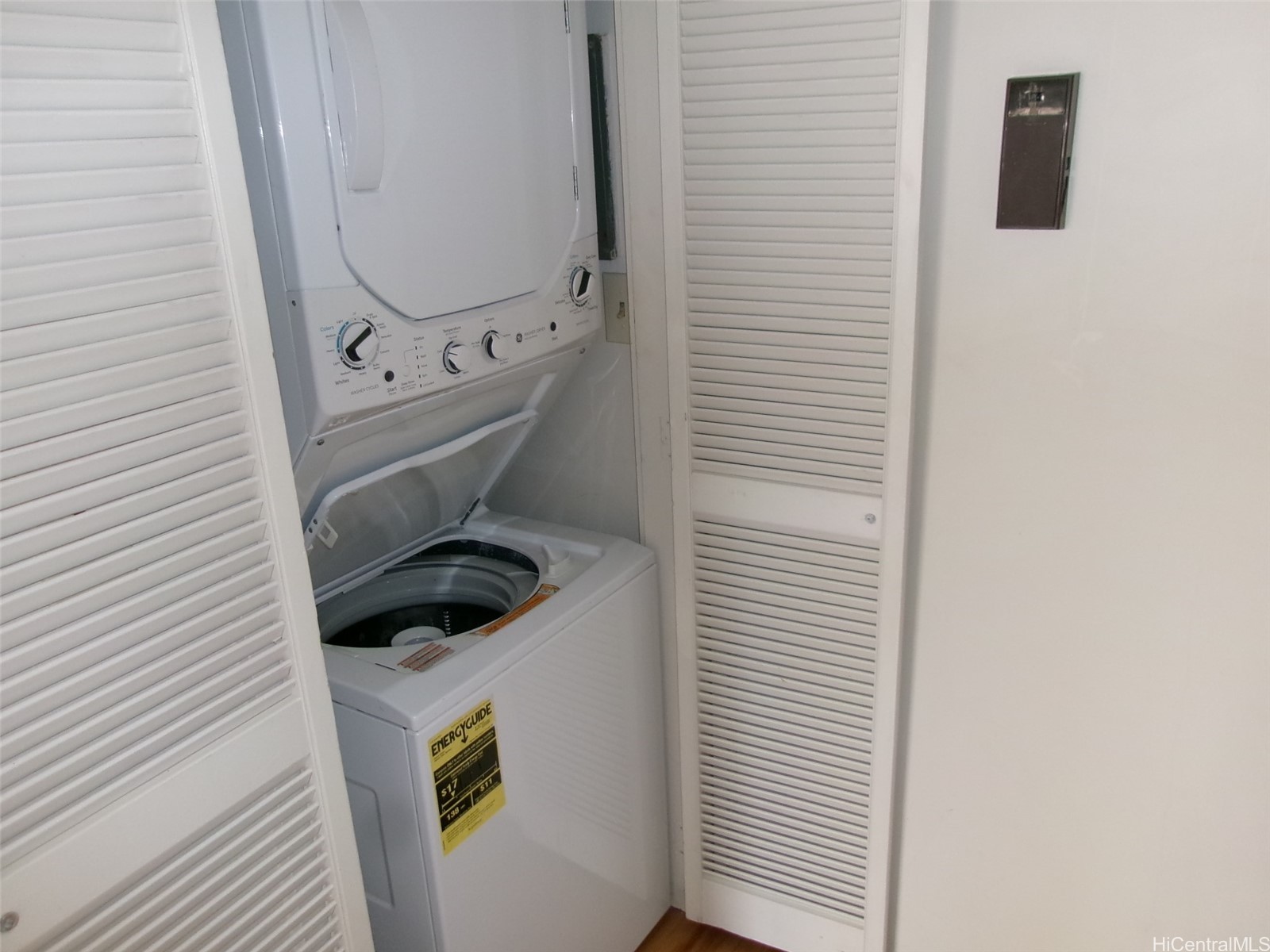 2421 Ala Wai Boulevard 803 Property Photo 6