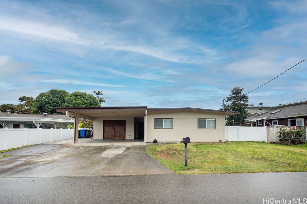 1247 Ulupalakua Street Property Photo 1