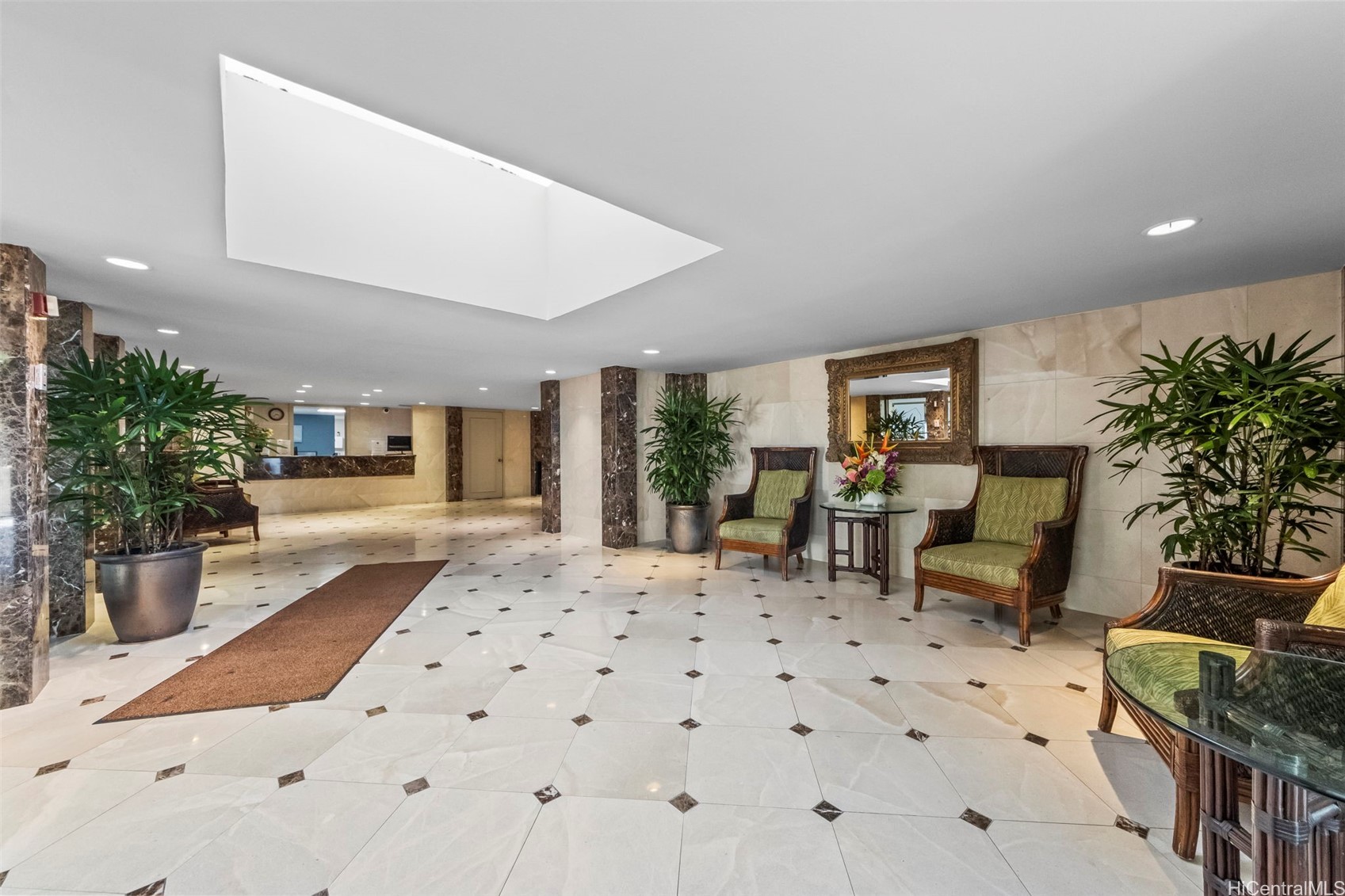 2895 Kalakaua Avenue 1008 Property Photo 12