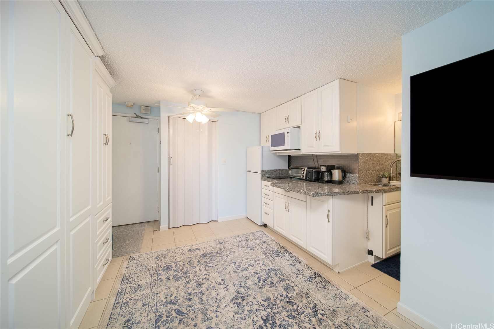 2463 Kuhio Avenue 504 Property Photo 6