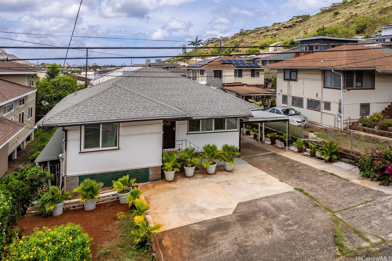 3279 Hoanoho Place Property Photo 1
