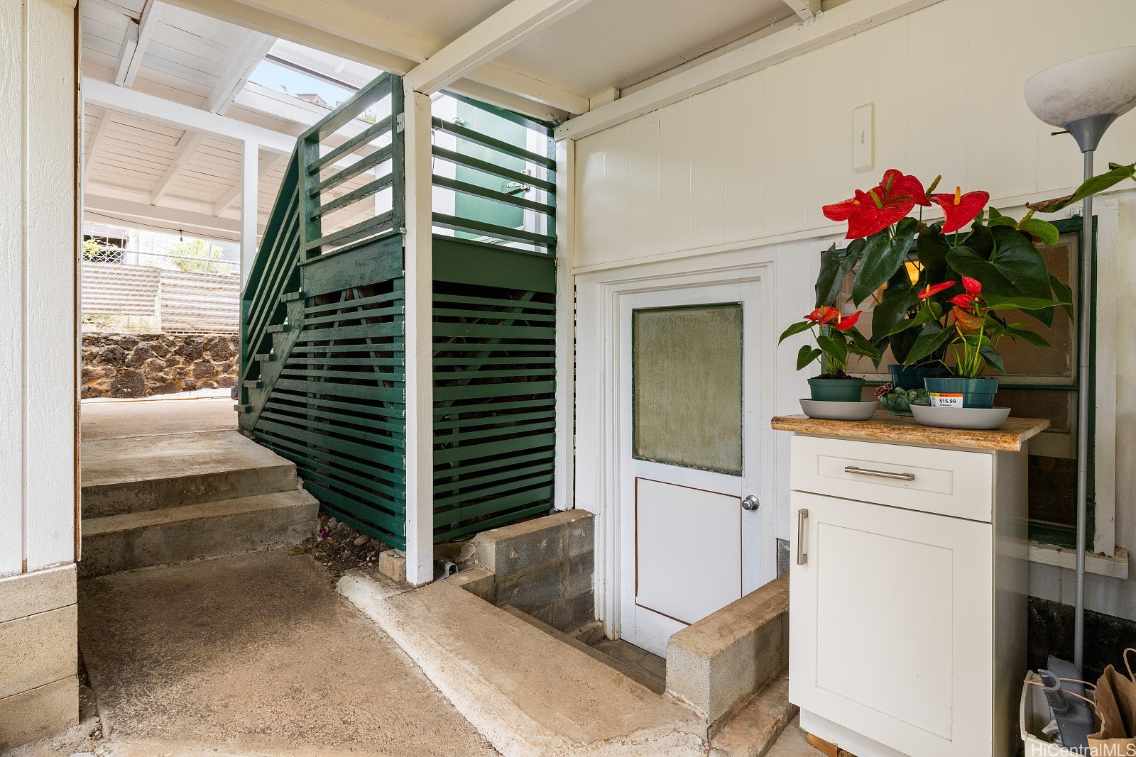 3279 Hoanoho Place Property Photo 17