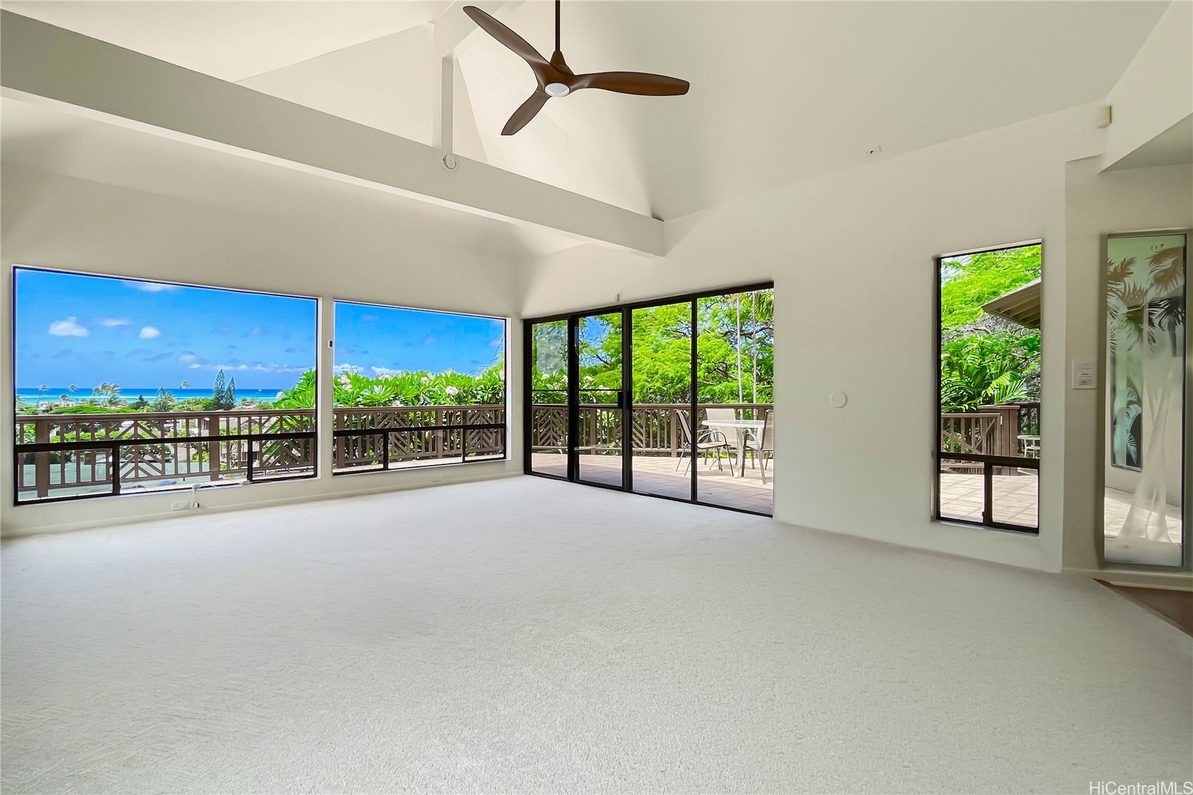 5926 Kalanianaole Highway Property Photo 2