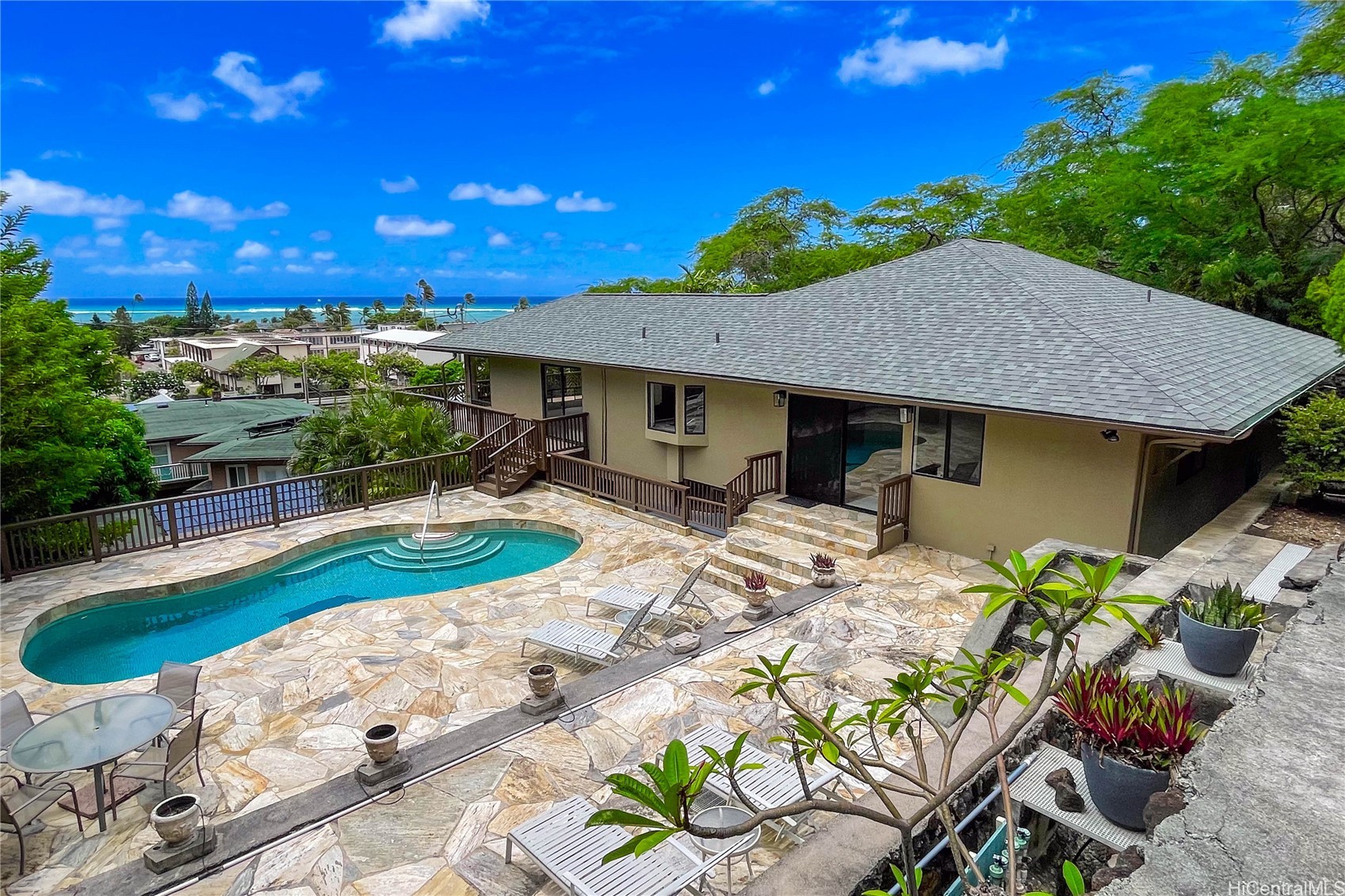 5926 Kalanianaole Highway Property Photo 7