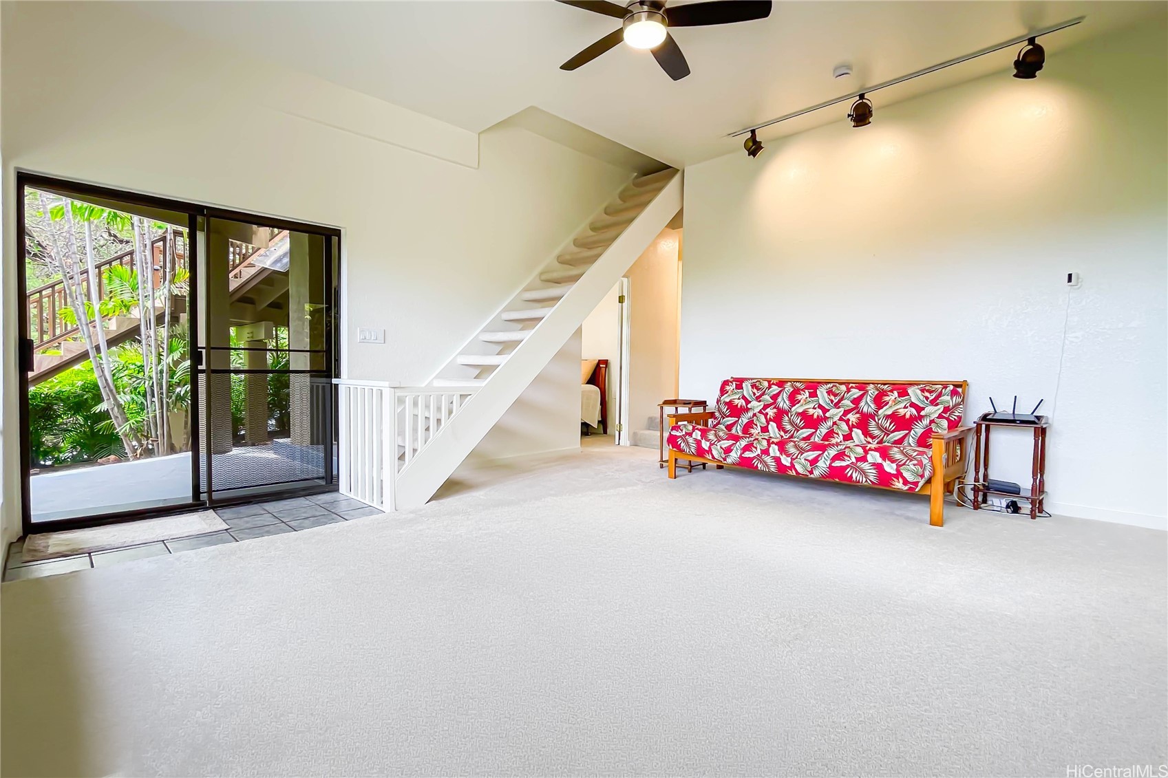 5926 Kalanianaole Highway Property Photo 18