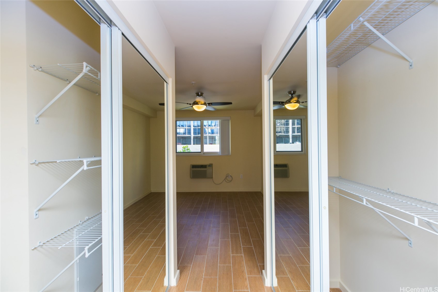 1810 Kaioo Drive B408 Property Photo 9