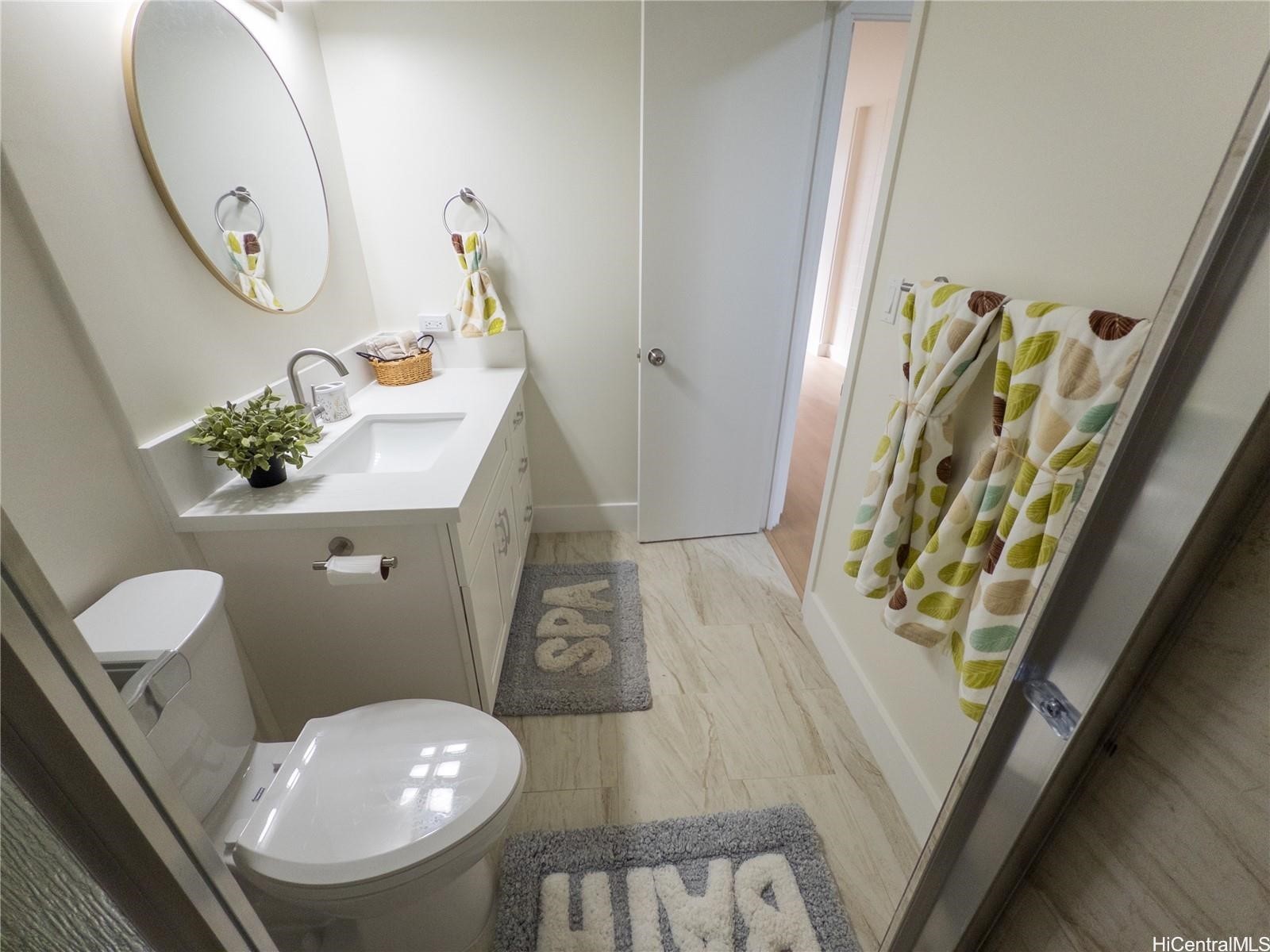 425 Ena Road 607c Property Photo 8