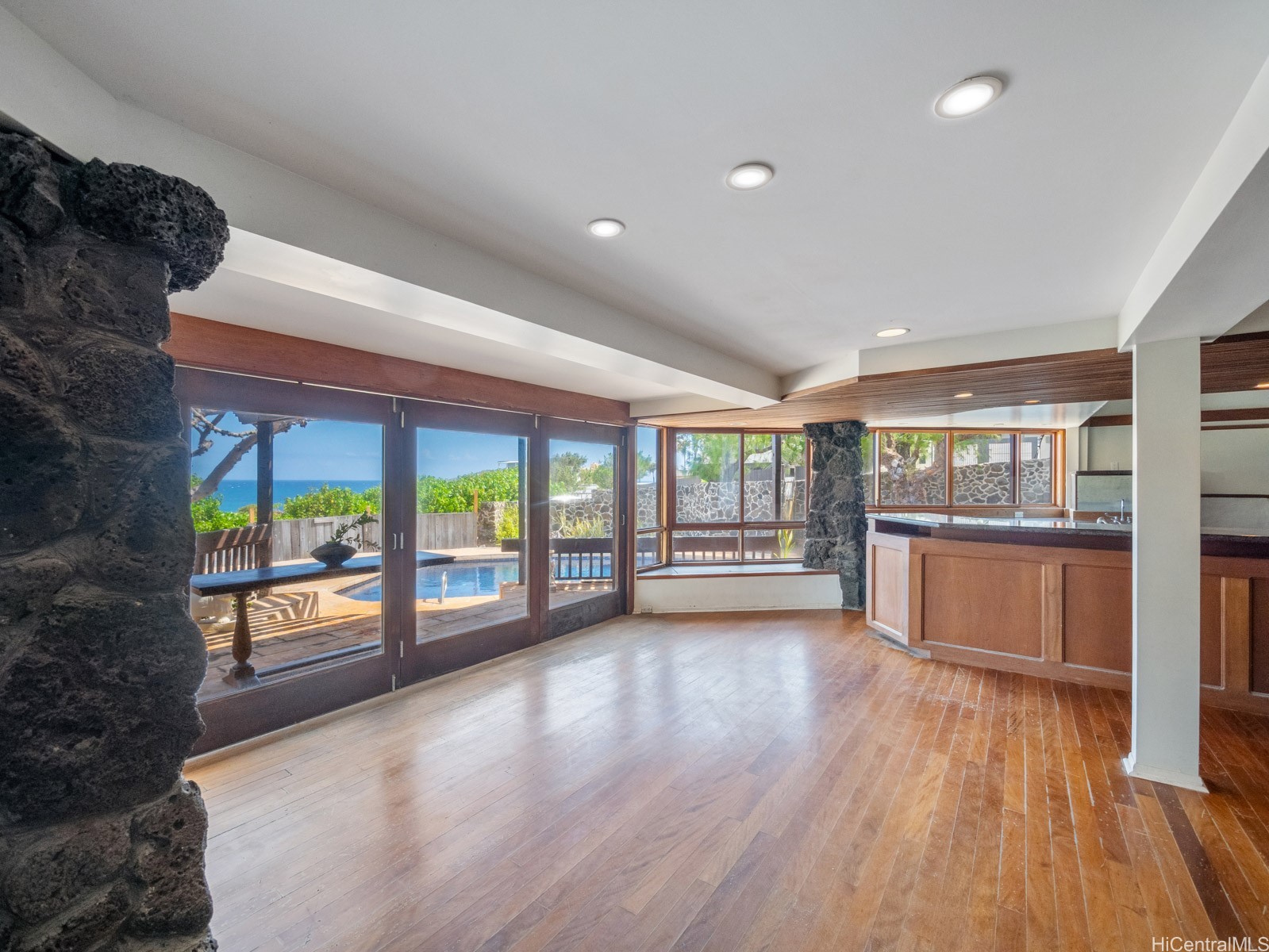 4134 Black Point Road Property Photo 6
