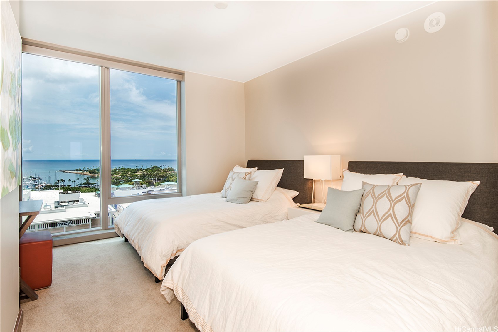 1555 Kapiolani Boulevard 1408 Property Photo 6