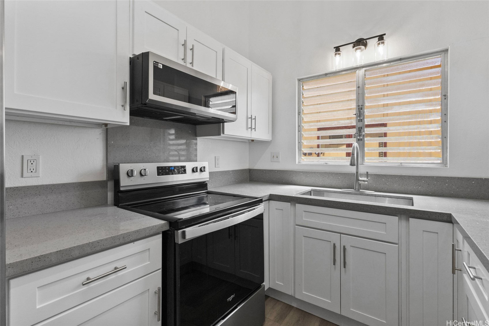 98-364 Kilihe Way 33a Property Photo 8